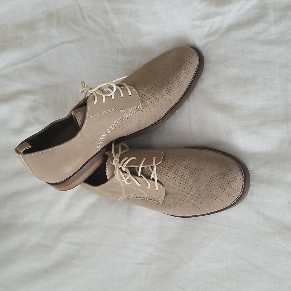 G.H. Bass & Co Pasadena Taupe Oxfords